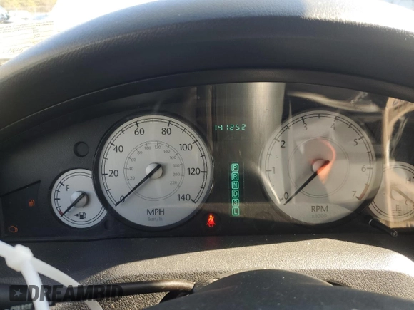 2005 Chrysler 300 with VIN 2C3AA43R85H600906, listed as a Copart auction lot 43992475 with 141,252 mi miles and Salvage Title. Bid and sale history available at carsss.com. Image 9.