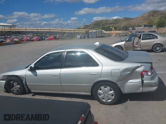 2000 Toyota Camry CE with VIN 4T1BG22K9YU701196, listed as a IAAI auction lot 41912529 with 208,026 mi miles. Bid and sale history available at carsss.com. Image 14.