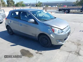 2015 Mitsubishi Mirage DE z VIN ML32A3HJ8FH037945, wystawiony jako IAAI lot #42542718 z przebiegiem 93 348 mil mil oraz . Historia ofert i sprzedaży dostępna na DreamBid. Obrazek 1.