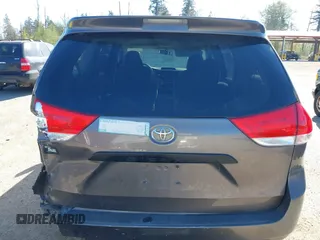 2013 Toyota Sienna L with VIN 5TDZK3DC1DS400675, listed as a IAAI auction lot 42053231 with 85,070 mi miles. Bid and sale history available at carsss.com. Image 16.