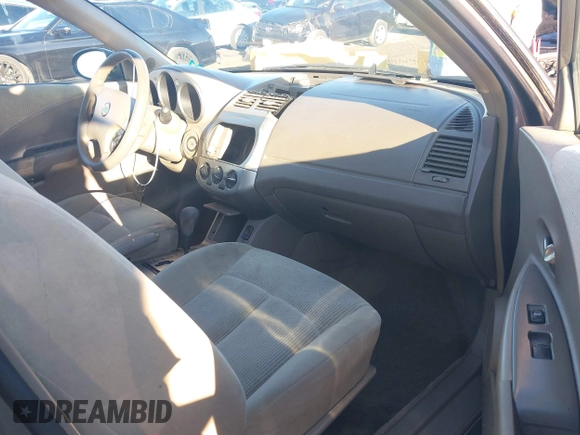 2004 Nissan Altima S with VIN 1N4AL11D84C132534, listed as a IAAI auction lot 41745355 with 144,070 mi miles. Bid and sale history available at carsss.com. Image 5.