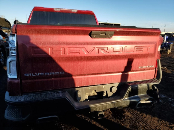 2019 Chevrolet Silverado 1500 Custom Trail Boss with VIN 3GCPYCEFXKG232674, listed as a Copart auction lot 43594595 with 83,558 mi miles and Salvage Title. Bid and sale history available at carsss.com. Image 6.