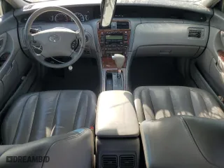 2002 Toyota Avalon XL with VIN 4T1BF28B22U264630, listed as a Copart auction lot 49031615 with 312,413 mi miles and Salvage Title. Bid and sale history available at carsss.com. Image 8.
