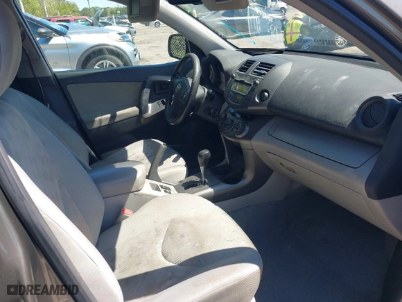 2011 Toyota RAV4 with VIN 2T3KF4DVXBW062010, listed as a IAAI auction lot 41763634 with 137,493 mi miles. Bid and sale history available at carsss.com. Image 5.