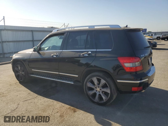 2011 Mercedes-Benz GLK 350 with VIN WDCGG8HB9BF678805, listed as a Copart auction lot 69872274 with 139,268 mi miles and Salvage Title. Bid and sale history available at DreamBid. Image 2.