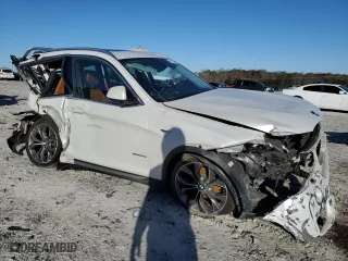 2017 BMW X3 sDrive28i with VIN 5UXWZ7C37H0X42405, listed as a Copart auction lot 49547385 with 0 mi miles and Salvage Title. Bid and sale history available at carsss.com. Image 4.