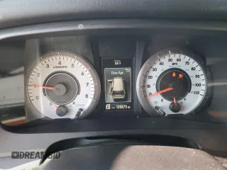 2017 Toyota Sienna SE z VIN 5TDXZ3DC9HS870641, wystawiony jako Copart lot #54788935 z przebiegiem 109 879 mil mil oraz Szkoda całkowita • Salvage title. Historia ofert i sprzedaży dostępna na DreamBid. Obrazek 9.