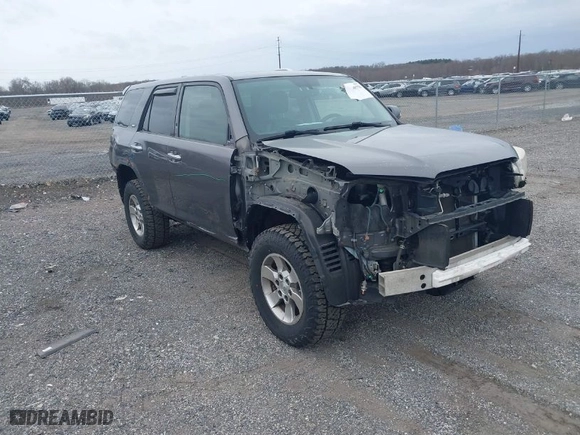 2011 Toyota 4Runner Trail with VIN JTEBU5JR0B5060272, listed as a IAAI auction lot 41649776 with 212,153 mi miles. Bid and sale history available at carsss.com. Image 1.