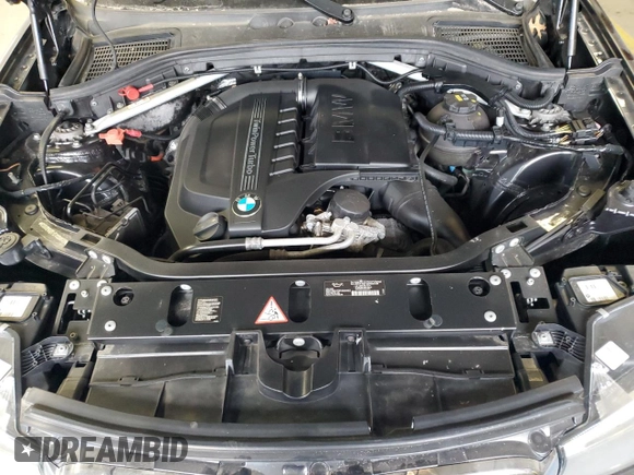 2015 BMW X4 xDrive35i with VIN 5UXXW5C51F0E88340, listed as a Copart auction lot 41765245 with 140,510 mi miles and Clean title. Bid and sale history available at DreamBid. Image 12.