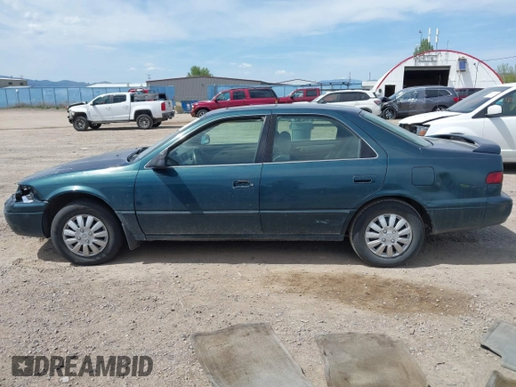 1998 Toyota Camry LE с VIN 4T1BG22KXWU363210, выставлен на аукционе IAAI как лот 42228383 с пробегом 232 933 миль миль и . История ставок и продаж доступна на DreamBid. Изображение 15.