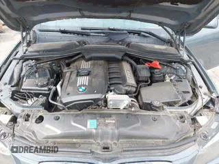 2009 BMW 5 Series 528i with VIN WBANU53539C117465, listed as a IAAI auction lot 42200311 with 158,155 mi miles and . Bid and sale history available at carsss.com. Image 10.