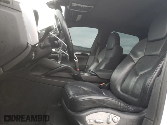 2016 Porsche Cayenne with VIN WP1AA2A28GKA10883, listed as a Copart auction lot 46428285 with 113,976 mi miles and Salvage Title. Bid and sale history available at carsss.com. Image 7.