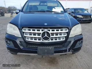 2010 Mercedes-Benz M-Class ML 350 with VIN 4JGBB8GB3AA538269, listed as a IAAI auction lot 41854211 with 1 mi miles. Bid and sale history available at carsss.com. Image 6.