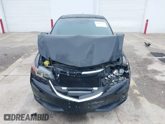 2013 Acura ILX Tech Pkg with VIN 19VDE1F72DE013609, listed as a IAAI auction lot 41984514 with 124,157 mi miles. Bid and sale history available at carsss.com. Image 12.