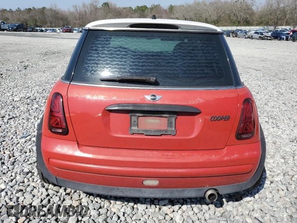 2004 MINI Hardtop with VIN WMWRC33484TJ53757, listed as a Copart auction lot 48534305 with 166,771 mi miles and Salvage Title. Bid and sale history available at DreamBid. Image 6.