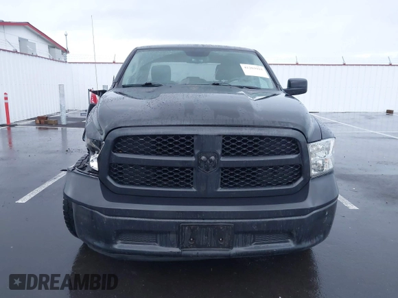 2018 Ram 1500 Express z VIN 1C6RR7FT4JS238082, wystawiony jako IAAI lot #41203915 z przebiegiem 85 863 mil mil oraz . Historia ofert i sprzedaży dostępna na DreamBid. Obrazek 13.
