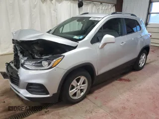 2020 Chevrolet Trax LT with VIN 3GNCJLSB9LL328526, listed as a Copart auction lot 49982765 with 39,560 mi miles and Salvage Title. Bid and sale history available at carsss.com. Image 1.