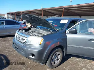 2011 Honda Pilot LX with VIN 5FNYF4H22BB028742, listed as a IAAI auction lot 41856146 with 190,615 mi miles. Bid and sale history available at carsss.com. Image 6.
