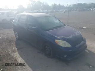 2006 Toyota Matrix STD with VIN 2T1KR30E76C617471, listed as a IAAI auction lot 42151647 with 289,196 mi miles. Bid and sale history available at carsss.com. Image 1.