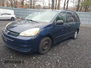 2005 Toyota Sienna CE with VIN 5TDZA23C15S360551, listed as a IAAI auction lot 41823459 with 245,159 mi miles. Bid and sale history available at carsss.com. Image 2.