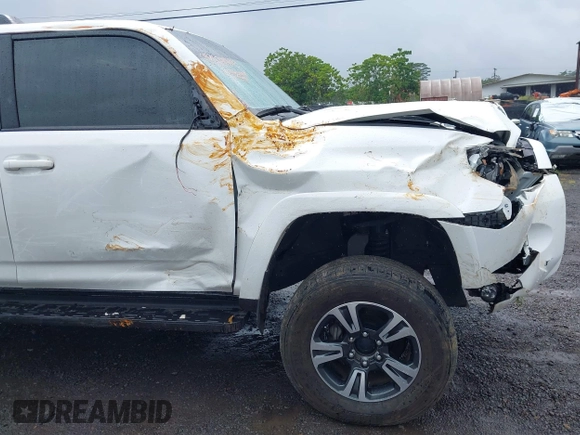 2022 Toyota 4Runner SR5 with VIN JTEMU5JR3N5987585, listed as a IAAI auction lot 41714815 with 38,874 mi miles and . Bid and sale history available at DreamBid. Image 18.
