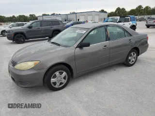 2006 Toyota Camry STD with VIN 4T1BE32K36U699650, listed as a Copart auction lot 61942095 with 194,810 mi miles and Clean title. Bid and sale history available at DreamBid. Image 1.
