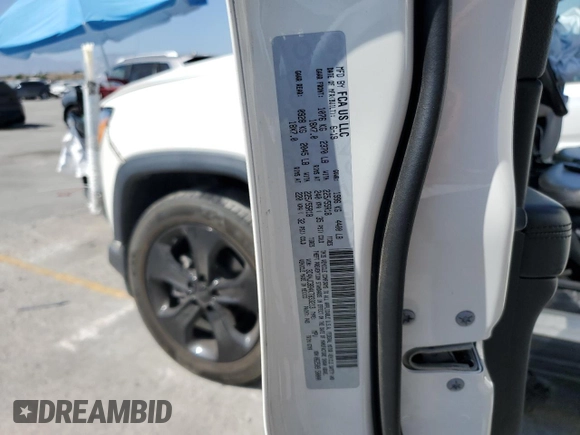 2019 Jeep Compass Altitude with VIN 3C4NJCBB4KT833213, listed as a Copart auction lot 57519955 with 82,738 mi miles and Salvage title. Bid and sale history available at DreamBid. Image 13.