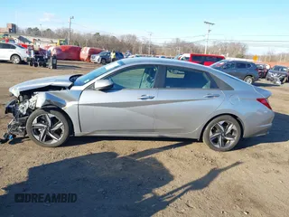 2023 Hyundai Elantra SEL z VIN 5NPLS4AG8PH118207, wystawiony jako IAAI lot #41339008 z przebiegiem 13 181 mil mil oraz . Historia ofert i sprzedaży dostępna na DreamBid. Obrazek 14.