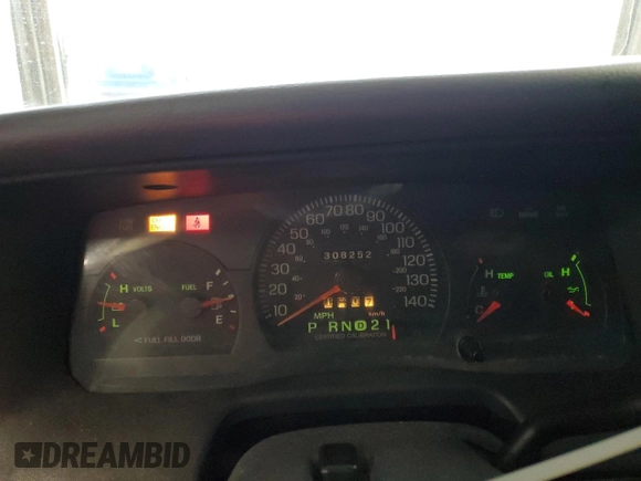 1999 Ford Crown Victoria Police с VIN 2FAFP71W7XX105850, выставлен на аукционе Copart как лот 43760905 с пробегом 308 252 миль миль и Списание • Salvage title. История ставок и продаж доступна на DreamBid. Изображение 9.