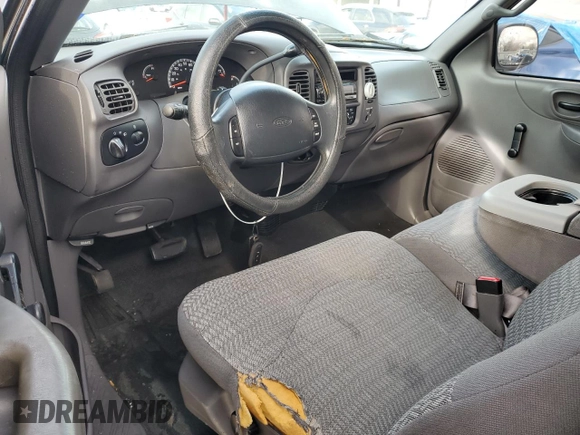 2000 Ford F-150 XL with VIN 1FTZF1725YNB93067, listed as a Copart auction lot 86750464 with Not provided miles and Salvage title. Bid and sale history available at DreamBid. Image 8.