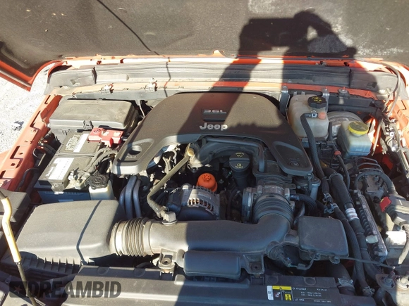 2018 Jeep Wrangler Unlimited Sahara with VIN 1C4HJXEG3JW323634, listed as a IAAI auction lot 41853471 with 126,531 mi miles. Bid and sale history available at carsss.com. Image 10.