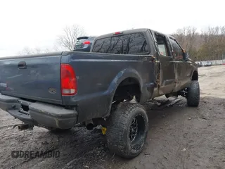 2006 Ford Super Duty F-250 XL with VIN 1FTSW21P16EC12948, listed as a IAAI auction lot 41742030 with 215,258 mi miles. Bid and sale history available at carsss.com. Image 4.