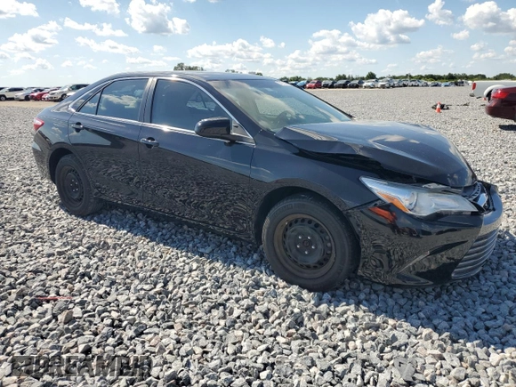 2017 Toyota Camry XLE z VIN 4T1BF1FK3HU434564, wystawiony jako Copart lot #57131245 z przebiegiem 59 545 mil mil oraz Szkoda całkowita • Salvage title. Historia ofert i sprzedaży dostępna na DreamBid. Obrazek 4.