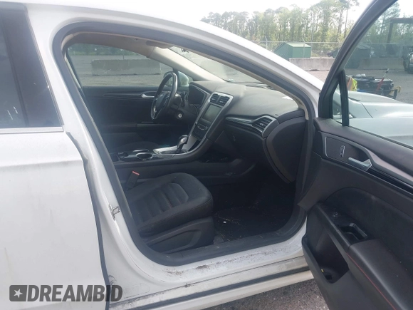 2013 Ford Fusion SE with VIN 3FA6P0HR5DR153526, listed as a IAAI auction lot 42467279 with 164,673 mi miles and . Bid and sale history available at DreamBid. Image 5.
