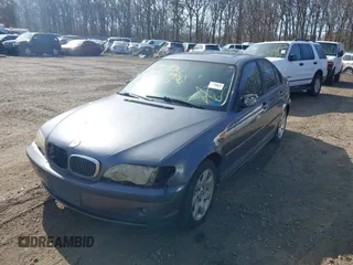 2003 BMW 3 Series 325i with VIN WBAAZ334X3PH35526, listed as a IAAI auction lot 42074943 with Not provided miles and . Bid and sale history available at DreamBid. Image 2.