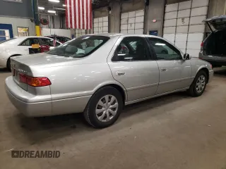 2000 Toyota Camry CE z VIN JT2BG22K1Y0483646, wystawiony jako Copart lot #53129705 z przebiegiem 187 418 mil mil oraz Szkoda całkowita • Salvage title. Historia ofert i sprzedaży dostępna na DreamBid. Obrazek 3.
