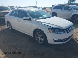 2012 Volkswagen Passat SE with VIN 1VWBH7A32CC091887, listed as a IAAI auction lot 41996295 with 163,011 mi miles. Bid and sale history available at carsss.com. Image 1.
