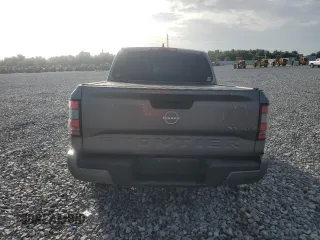 2022 Nissan Frontier Pro-4X z VIN 1N6ED1EK5NN641792, wystawiony jako Copart lot #63189275 z przebiegiem Nie podano mil oraz Nie do naprawy • Non repairable. Historia ofert i sprzedaży dostępna na DreamBid. Obrazek 6.