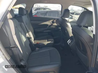2023 Kia Sorento EX z VIN 5XYRH4LF9PG205862, wystawiony jako IAAI lot #42308924 z przebiegiem 19 433 mil mil oraz . Historia ofert i sprzedaży dostępna na DreamBid. Obrazek 8.