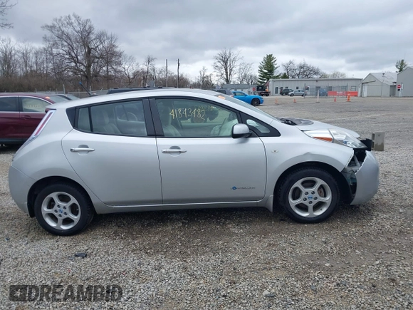 2012 Nissan LEAF SL with VIN JN1AZ0CP4CT026366, listed as a IAAI auction lot 41843842 with 62,509 mi miles. Bid and sale history available at carsss.com. Image 13.