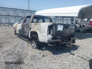 2018 GMC Canyon 2WD SLE z VIN 1GTG5CEN2J1280716, wystawiony jako IAAI lot #42295776 z przebiegiem Nie podano mil oraz . Historia ofert i sprzedaży dostępna na DreamBid. Obrazek 3.