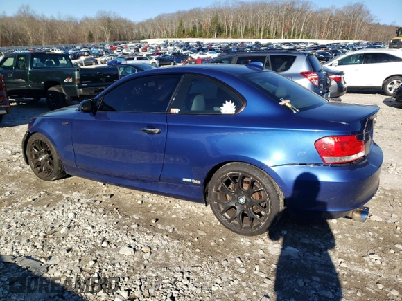 2009 BMW 1 Series 128i with VIN WBAUP73569VK76323, listed as a Copart auction lot 83401024 with 85,633 mi miles and Clean Title. Bid and sale history available at carsss.com. Image 2.