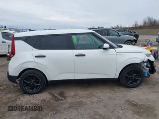 2020 Kia Soul S with VIN KNDJ23AU3L7005173, listed as a IAAI auction lot 41924907 with 74,792 mi miles and . Bid and sale history available at DreamBid. Image 13.