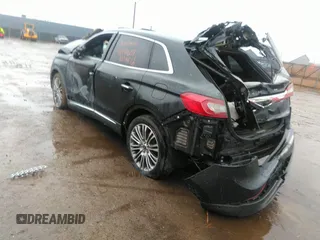 2016 Lincoln MKX Reserve with VIN 2LMTJ8LR2GBL35403, listed as a IAAI auction lot 41941607 with 0 mi miles. Bid and sale history available at carsss.com. Image 3.