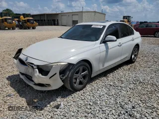 2015 BMW 3 Series 320i с VIN WBA3B1G59FNT07920, выставлен на аукционе Copart как лот 54838175 с пробегом 163 808 миль миль и Списание • Salvage title. История ставок и продаж доступна на DreamBid. Изображение 1.