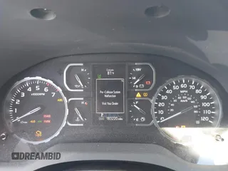 2018 Toyota Tundra SR5 z VIN 5TFDW5F12JX694518, wystawiony jako IAAI lot #41663831 z przebiegiem 183 220 mil mil oraz . Historia ofert i sprzedaży dostępna na DreamBid. Obrazek 7.