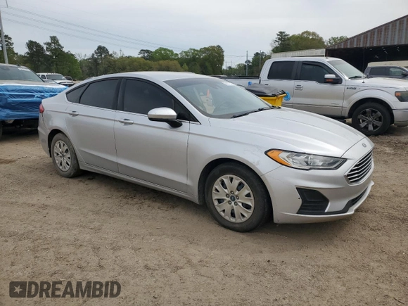 2019 Ford Fusion S with VIN 3FA6P0G70KR267348, listed as a Copart auction lot 50977645 with 83,507 mi miles and Salvage Title. Bid and sale history available at DreamBid. Image 4.