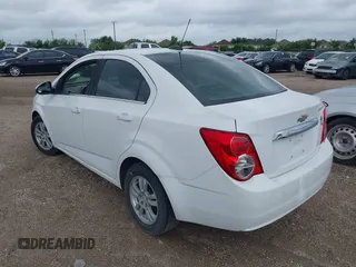 2015 Chevrolet Sonic LT with VIN 1G1JC5SH8F4213297, listed as a IAAI auction lot 42035646 with 152,628 mi miles and . Bid and sale history available at DreamBid. Image 3.