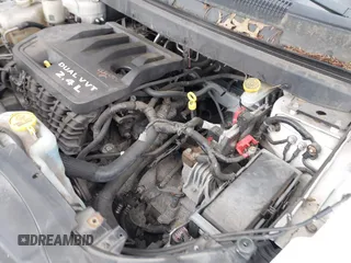 2013 Dodge Journey SE with VIN 3C4PDCAB7DT695493, listed as a IAAI auction lot 42450756 with 153,064 mi miles and . Bid and sale history available at DreamBid. Image 6.