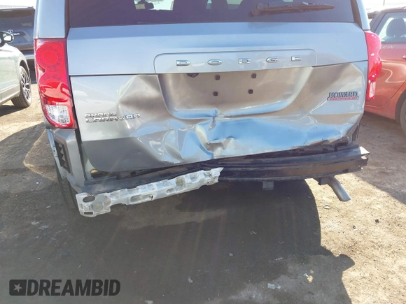 2020 Dodge Grand Caravan SE with VIN 2C4RDGBG9LR198425, listed as a IAAI auction lot 40672143 with 61,473 mi miles and . Bid and sale history available at DreamBid. Image 6.